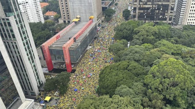 Sem Medo Povo De Verde E Amarelo Toma Conta Da Av Paulista Tvbv Online